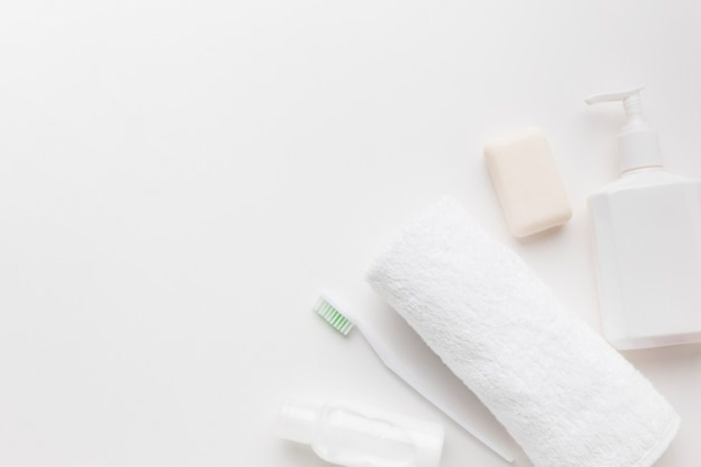 白色個(gè)人衛(wèi)生用品與一次性使用醫(yī)療用品 規(guī)范管理與健康安全